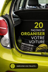 Intérieur d'une voiture bien organisé avec espaces de rangement optimisés.